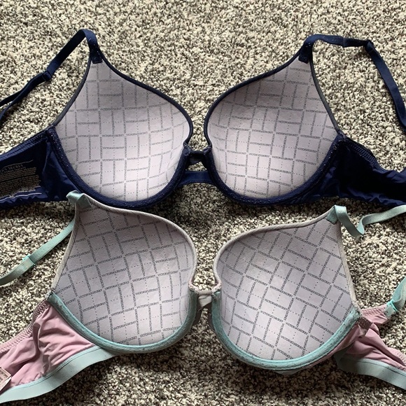 2 perfect Shape bras by VS - Picture 6 of 8